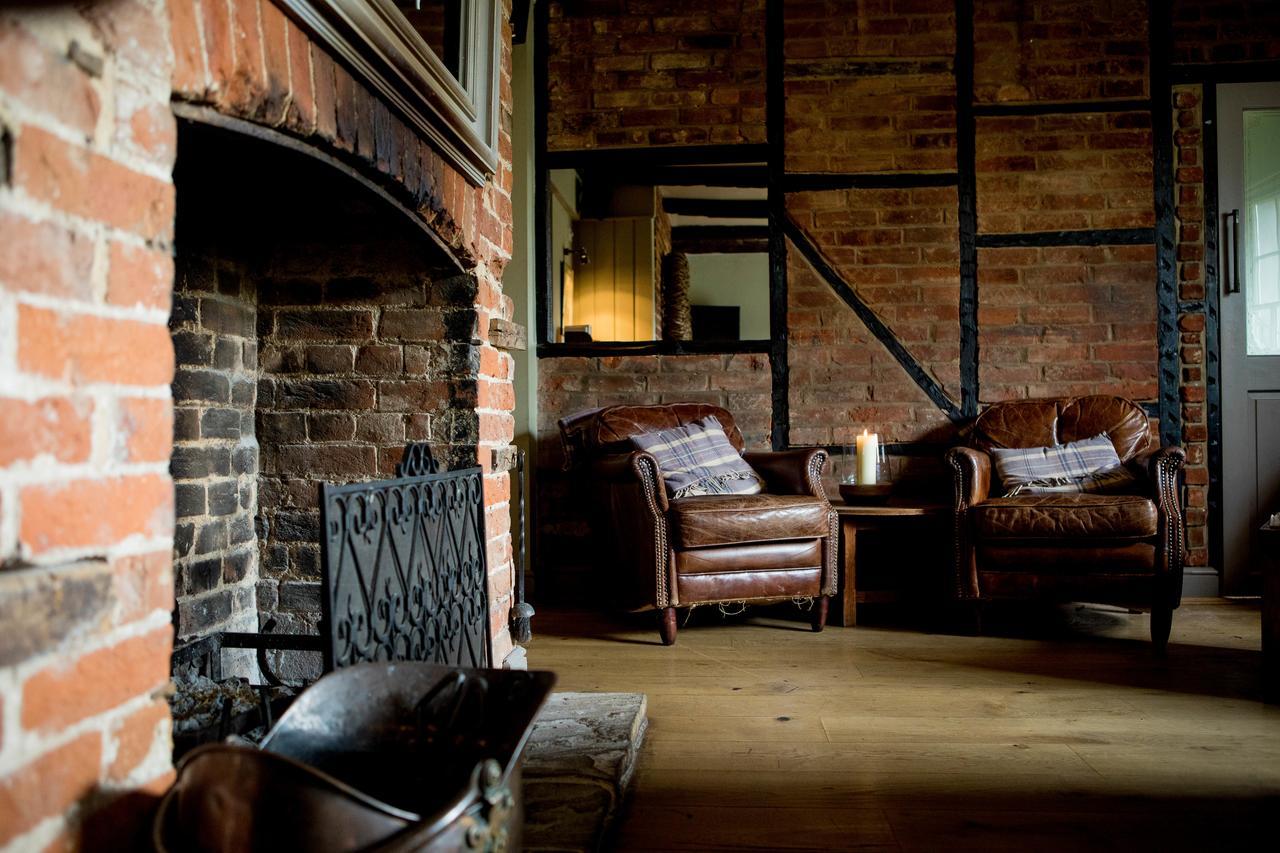 The Hawk Inn Andover Exteriér fotografie