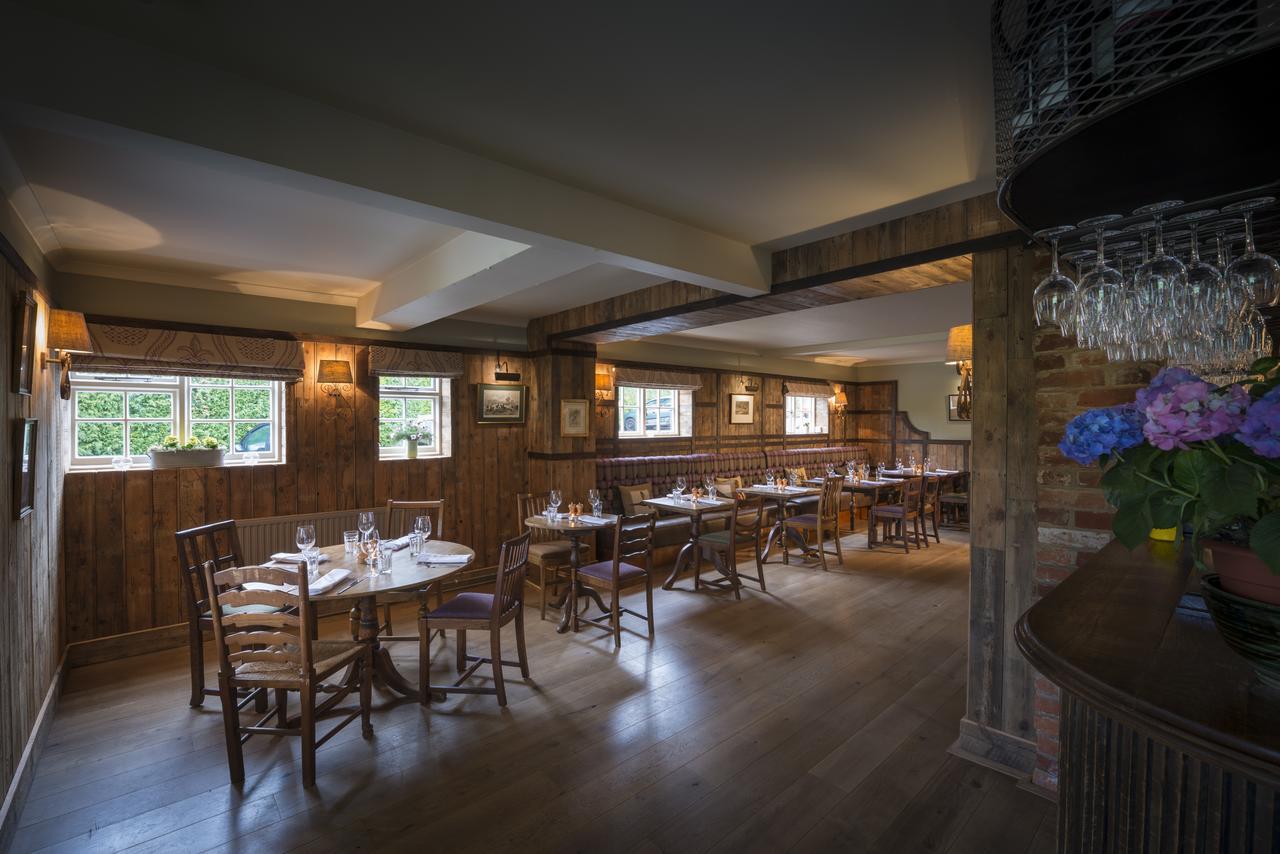 The Hawk Inn Andover Exteriér fotografie