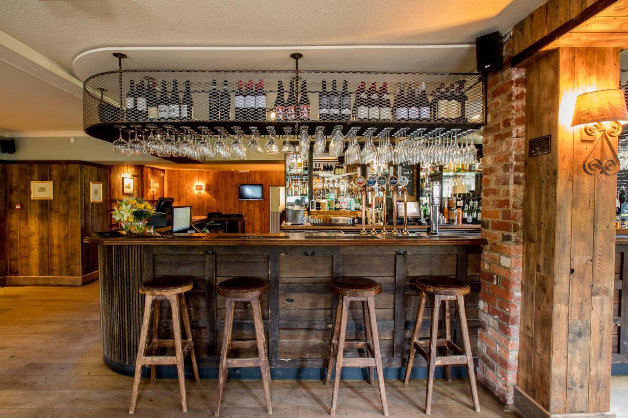 The Hawk Inn Andover Exteriér fotografie